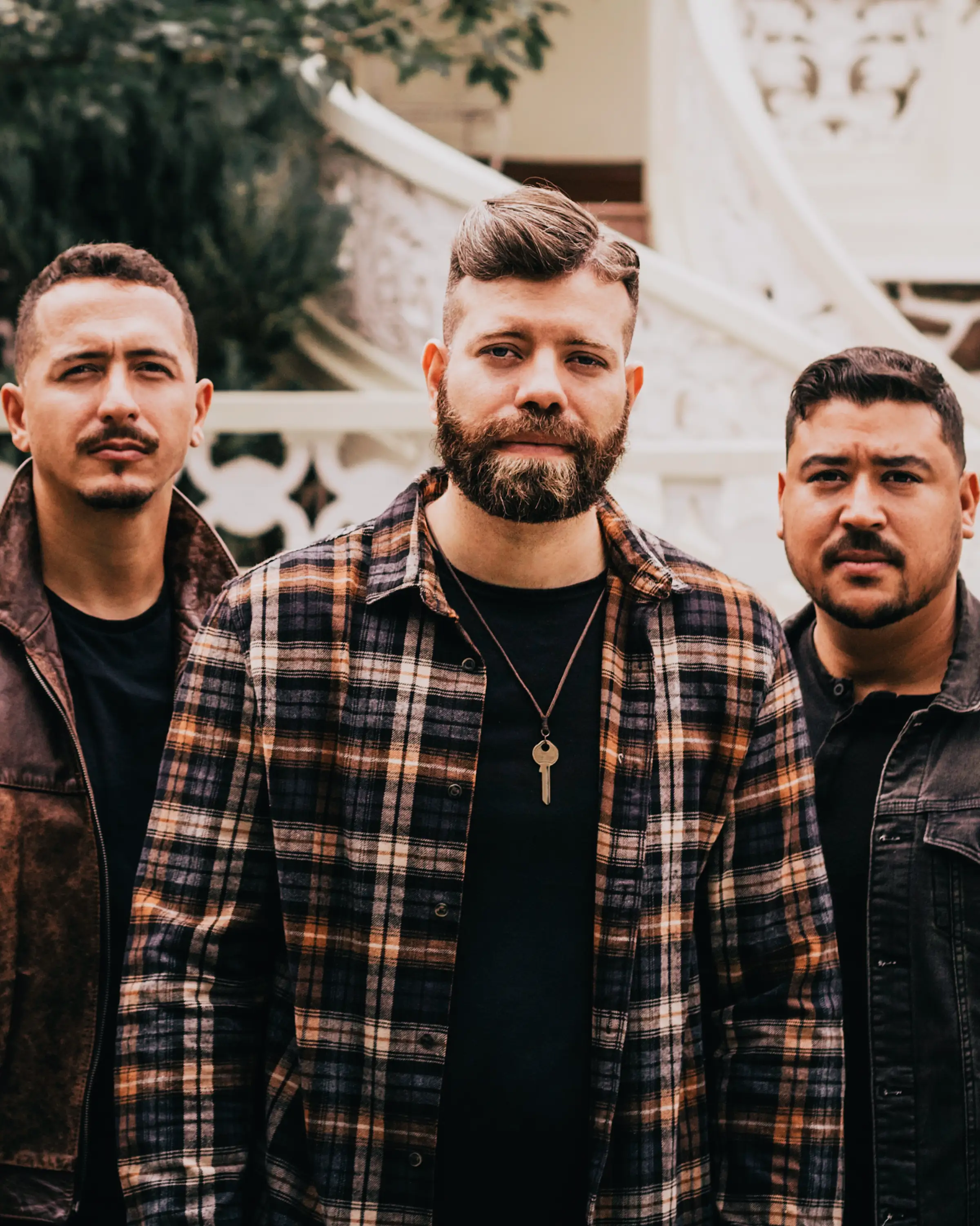 Os três músicos da banda Setedias, lado a lado